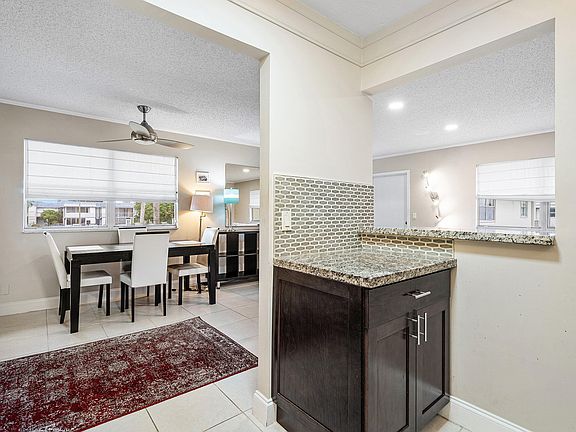4th image of 142 Brittany Terrace