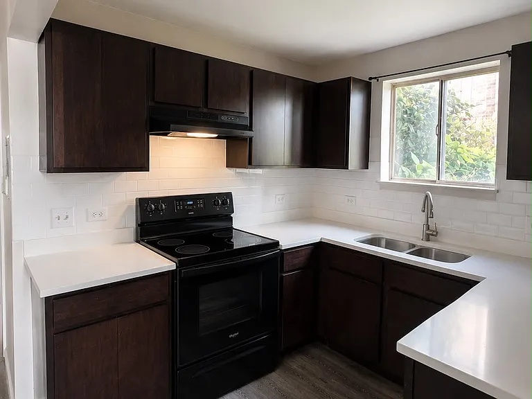 433 Perrie Dr #101 — Photo 2