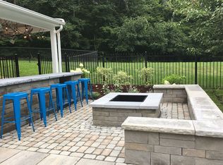 670 Route 81, Killingworth, CT 06419