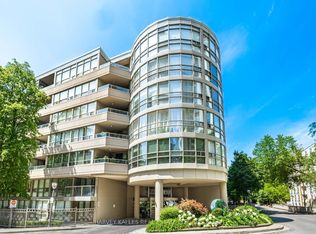 18 Lower Village Gate #108, Toronto, ON M5P 3M1