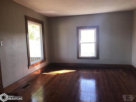 4th image of 2525 Township Road 2100 E