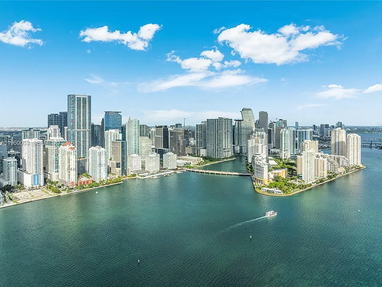 1200 Brickell Bay Dr #1705 — Photo 31