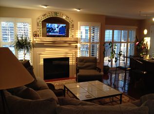 1740 Brookwood Rd, Lisle, IL 60532