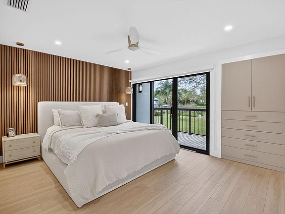 4th image of 3207 Bridgewood Drive