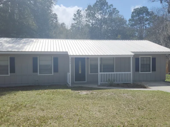 205 Harbor Dr, Palatka, FL 32177