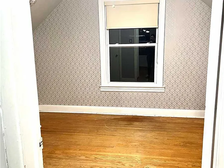44 Dallas Rd #UPPER — Photo 17