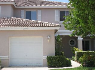 4919 Pinemore Ln, Lake Worth, FL 33463