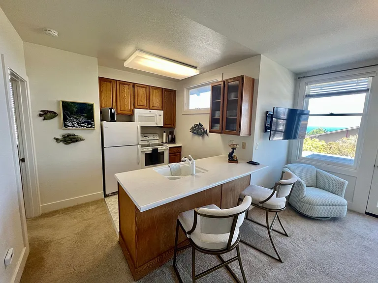 189 Evans Ave — Photo 19