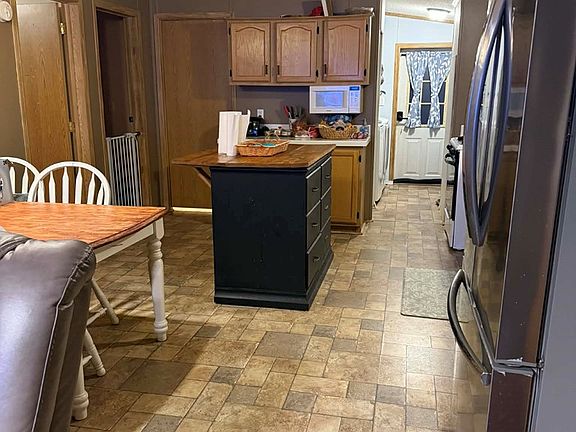 5th image of 33 Edson St