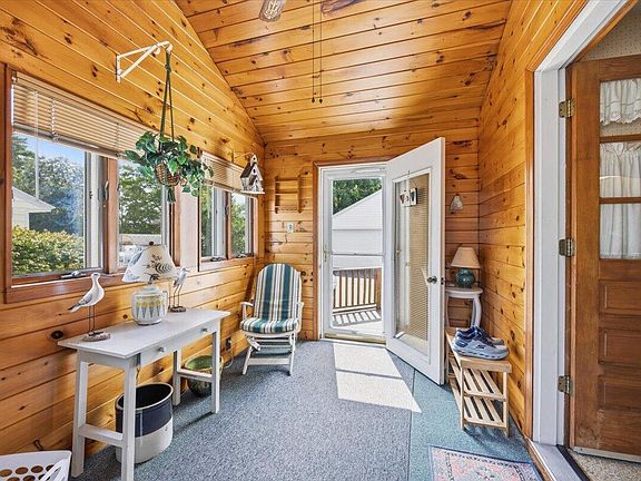 3rd image of 12 Southgate Avenue