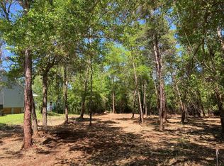 147 Illinois St, Lanark Village, FL 32322