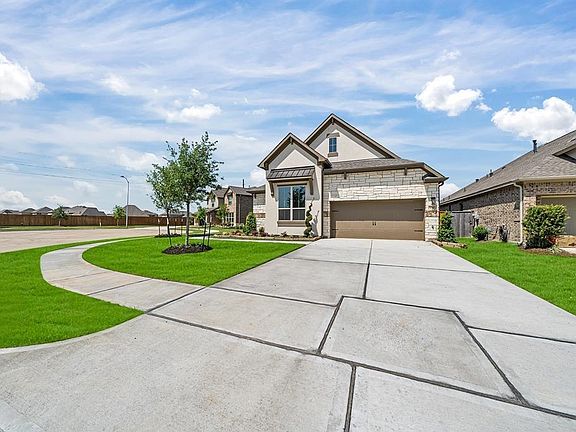 2nd image of 11907 Peonia Ln