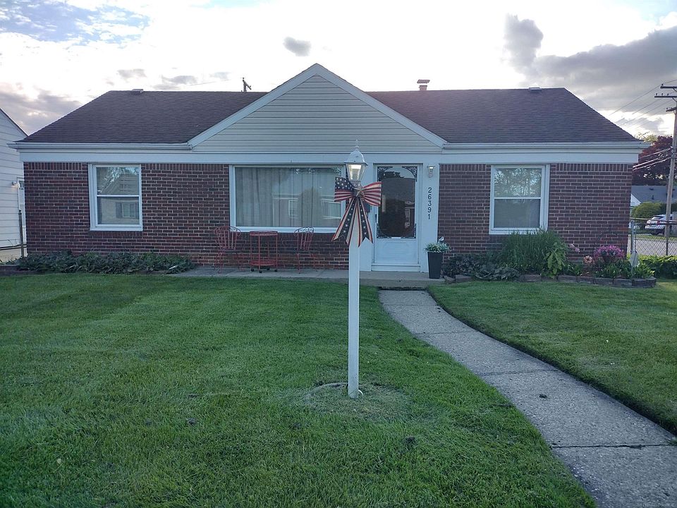 1st image of 26391 Grandmont St