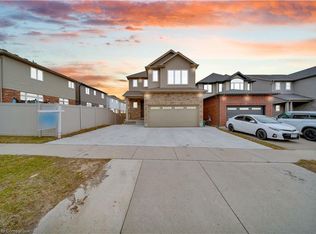 11 Willowrun Dr, Kitchener, ON N2A0H5