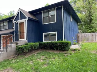 8547 England St, Overland Park, KS 66212