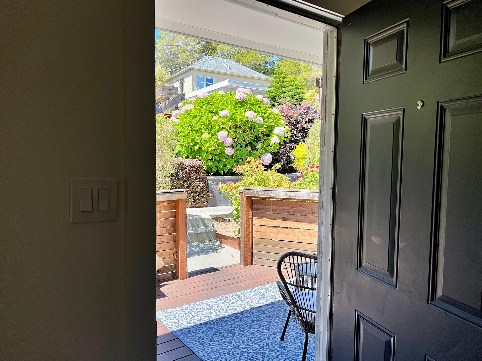 1 bed, 550 sqft, $5,450 — Photo 3