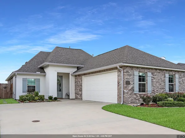 5169 Black River Rd, Darrow, LA 70725