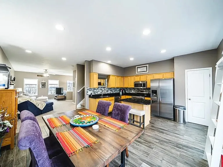 6871 Jack London Dr — Photo 17
