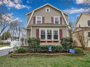 72 Highland Dr, Williamsville, NY 14221