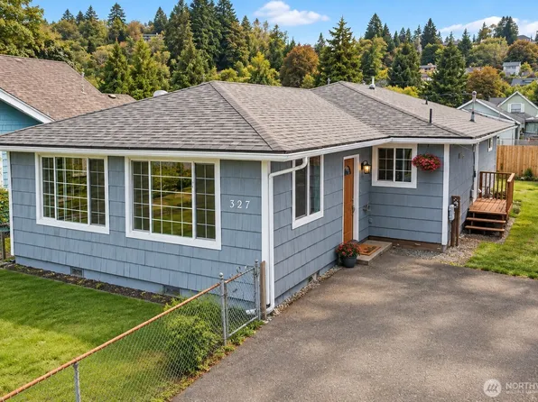 327 Eklund Avenue, Hoquiam, WA 98550