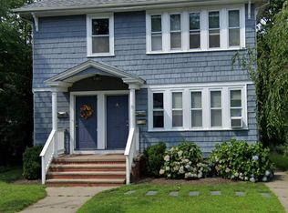 140 Lancaster St, Providence, RI 02906