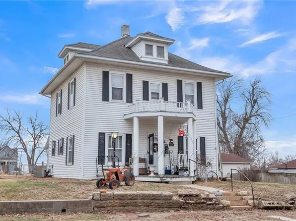 125 E 11th St, Horton, KS 66439