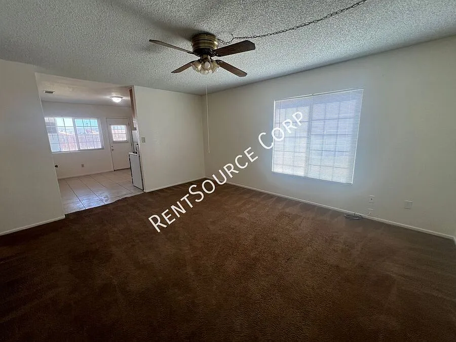 2 Bedroom Duplex for Rent in Barstow — Photo 2