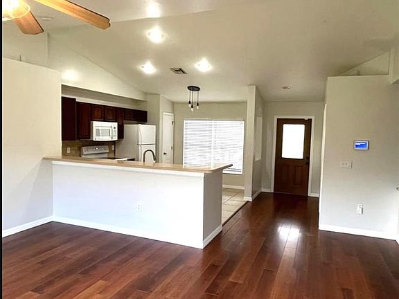 2nd image of 8334 Robin Rd