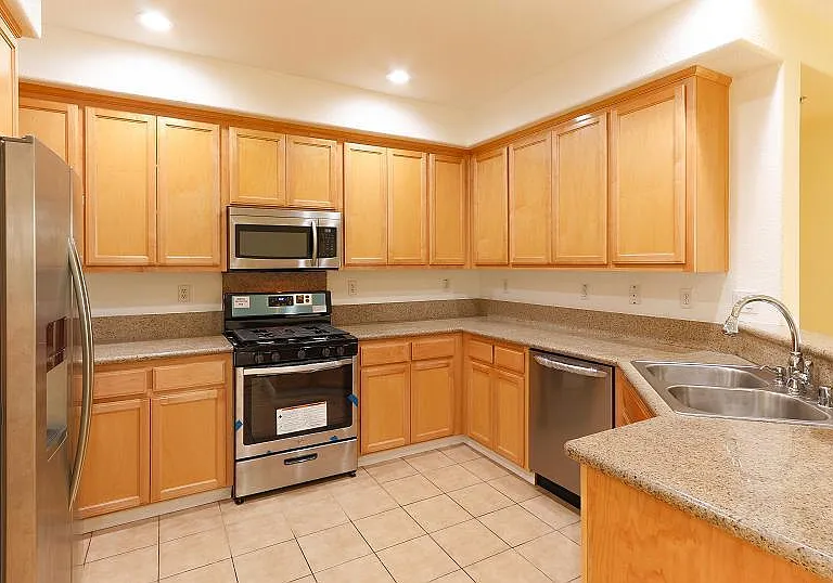 43 Parc Place Dr — Photo 3