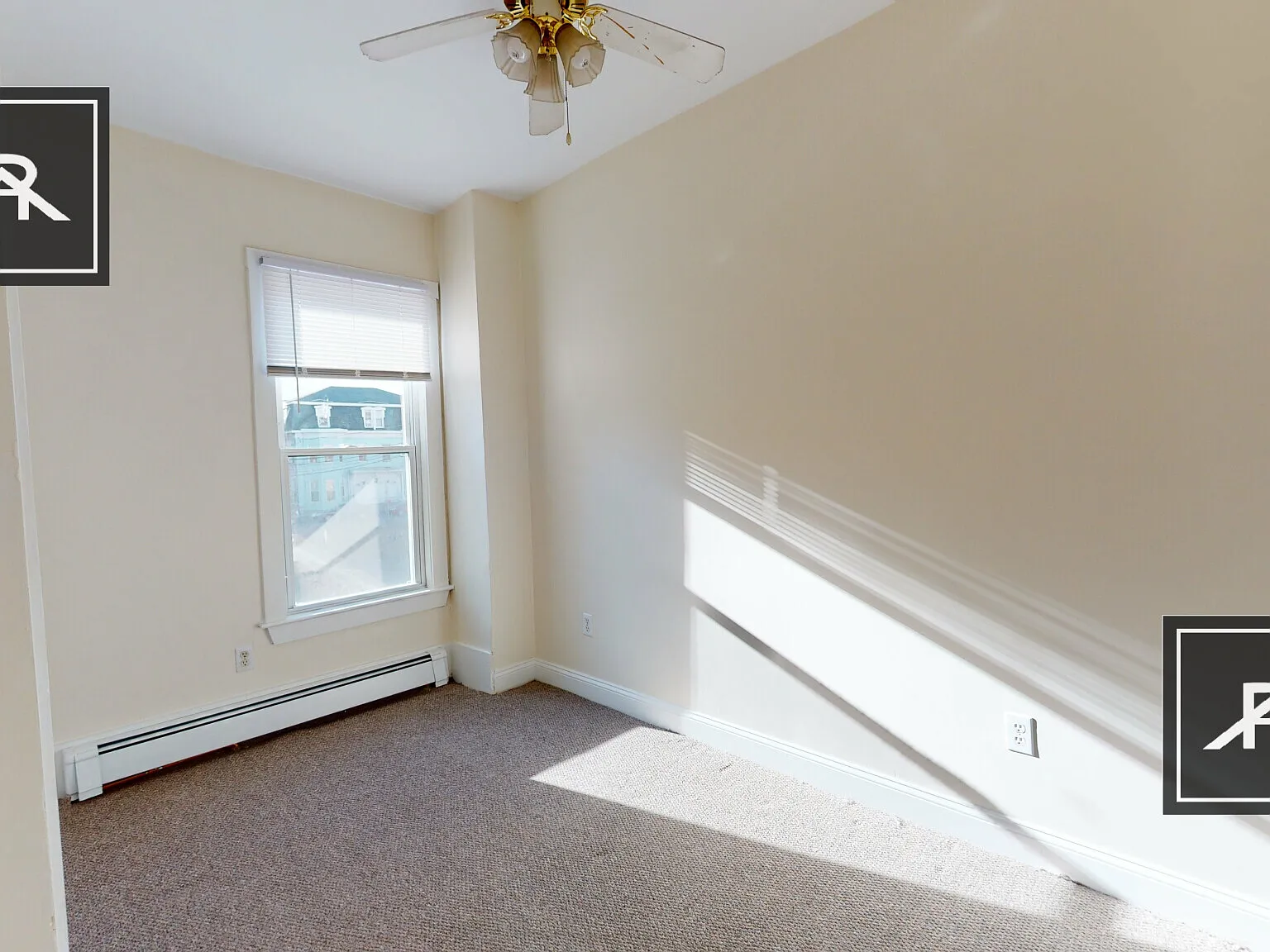 4 bed, 2.0 bath, 1200 sqft, $3,100 — Photo 4