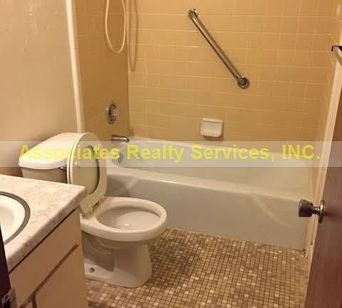 4th image of 710 NW 16th Ave APT 03