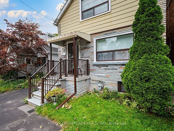 3rd image of 36 McDonald Ave
