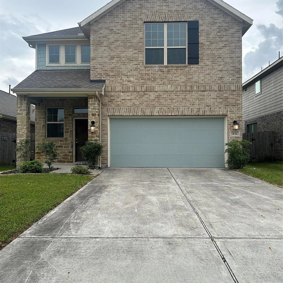 3 bed, 2.5 bath, 2130 sqft, $2,500 — Photo 1