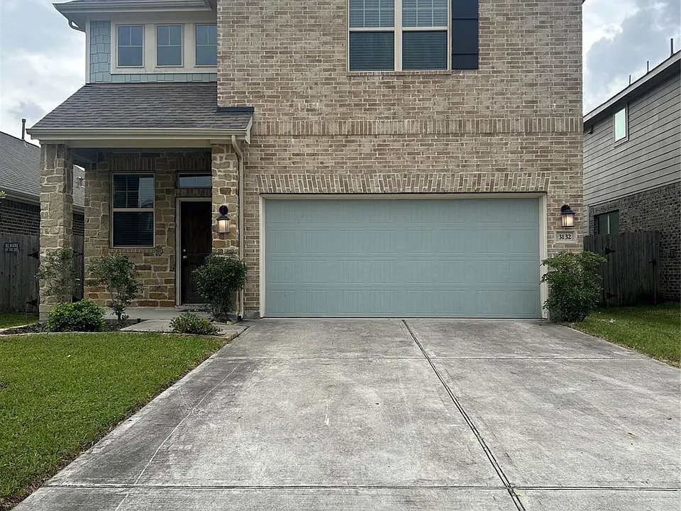 3132 Dunsmore Manor Ct