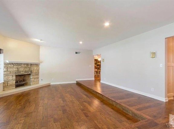 4th image of 1082 El Segundo Dr