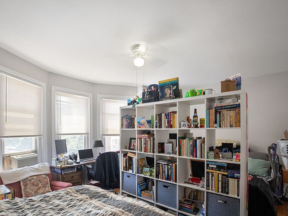 4th image of 4149 Ridge Ave #2