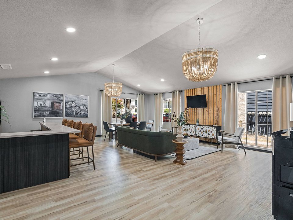 Elegant Clubhouse at Sandstone Apartments