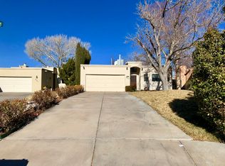 6701 Kelly Ann Rd NE, Albuquerque, NM 87109
