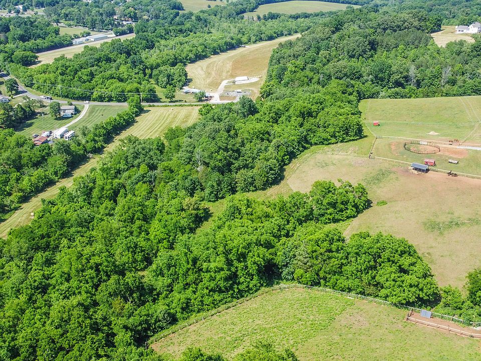 2nd image of 2040 Easter Ridge Rd