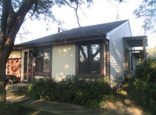 29W710 Stevens Ct, Warrenville, IL 60555