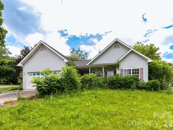5 Carter View Ln, Arden, NC 28704