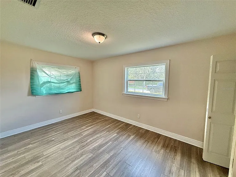 2810 Flowertree Rd — Photo 18