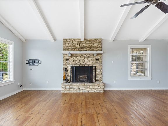3rd image of 2351 Skyline Dr #2351