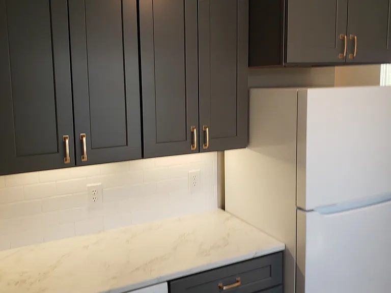80 Wilson Ave #A — Photo 5