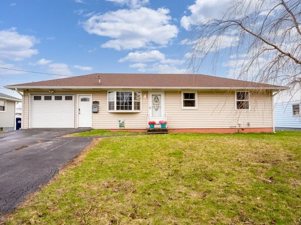 2320 W Graham Ave, Yorkville, NY 13495