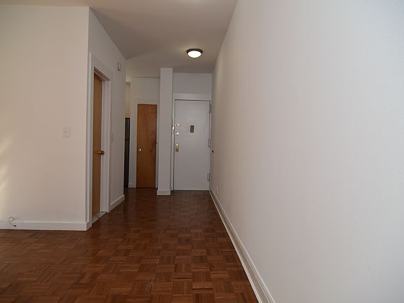 4th image of 611 W 180th St APT 9