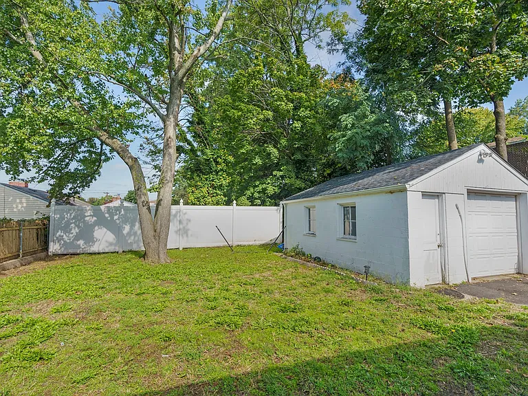 67 Woodland Ave — Photo 9