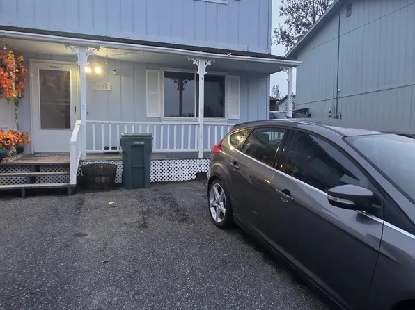 8540 Shrub Ct, Anchorage, AK 99504
