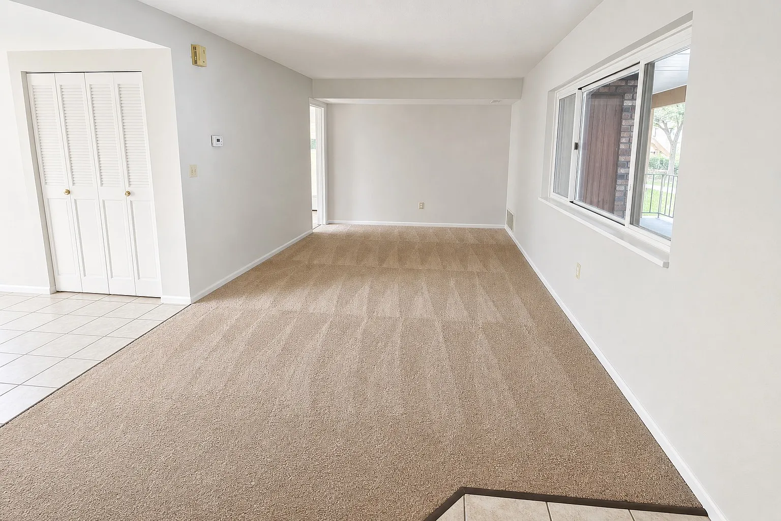 2 bed, 1.0 bath, $849 — Photo 2
