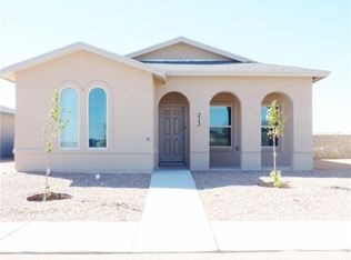 225 Lago Maggiore St, Horizon City, TX 79928